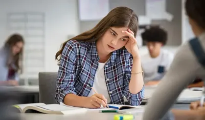 Çocuğunuzun başarısı sessizce düşüyor! Sınav öncesi bu hataları sakın yapmayın