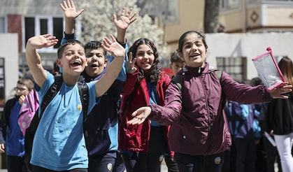 Ara tatil kalkmıyor, gelecek yıl bir kez yapılacak