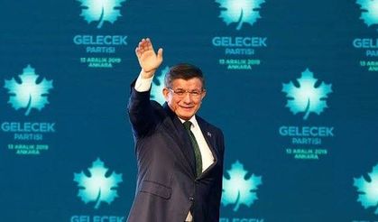 Davutoğlu açıkladı: Gelecek Partisi siyasi faaliyetlerini sonlandırdı