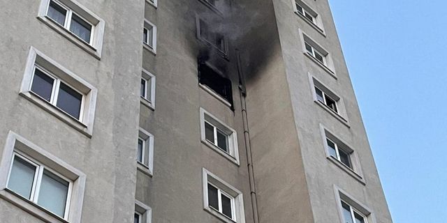 Esenyurt'ta 17 katlı binanın 7.katında yangın çıktı