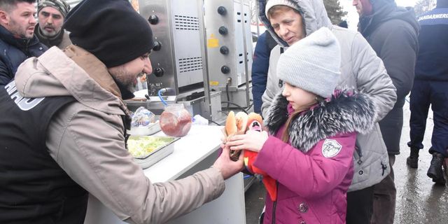 Ukraynalı savaş mağdurlarına AFAD yardım eli uzattı
