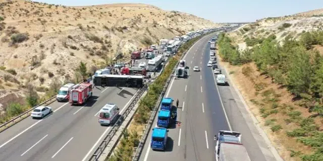 Bakan Soylu, Gaziantep ve Mardin'de gerçekleşen kazalardaki iki şoförün arkadaş olduğunu açıkladı