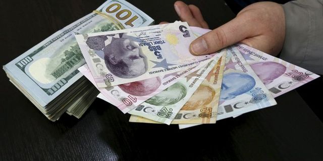 Dolar ve euro ve altında dikkat çeken hareketlilik
