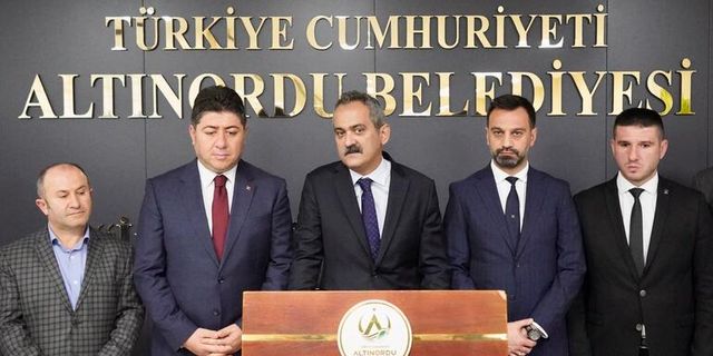 Milli Eğitim Bakanı Mahmut Özer'den bayram müjdesi