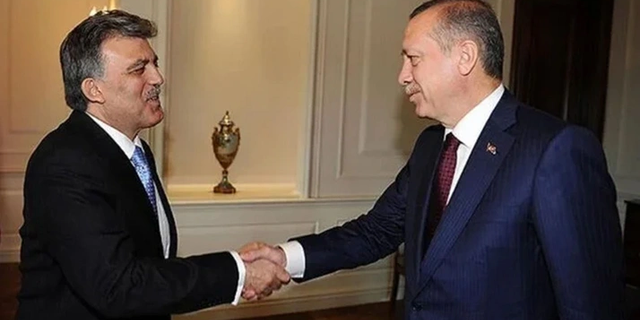 Abdullah Gül'den Cumhurbaşkanı Erdoğan'a tebrik telefonu!