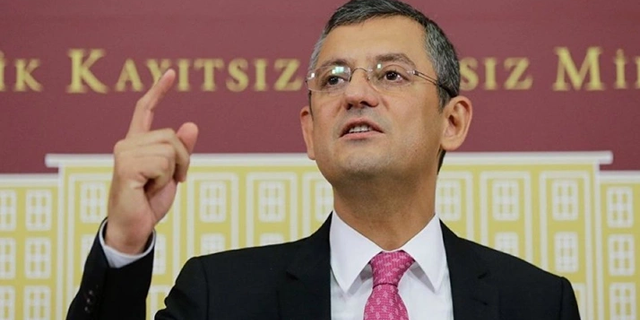 Özgür Özel, CHP Lideri Kemal Kılıçdaroğlu'nu topa tuttu!