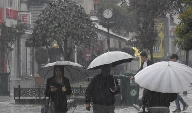 Meteoroloji o illeri tek tek paylaştı: Kuvvetli yağış uyarısı verildi