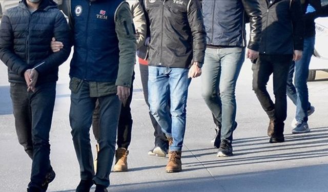 7 polis FETÖ'den gözaltına alındı