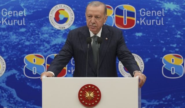 Cumhurbaşkanı Erdoğan: İstihdam kapısı olarak devlete yüklenilmesi vahim bir hata