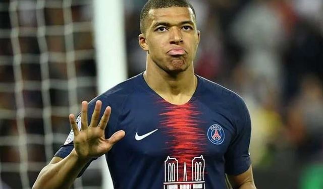 Kylian Mbappe PSG’den ayrıldığını açıkladı