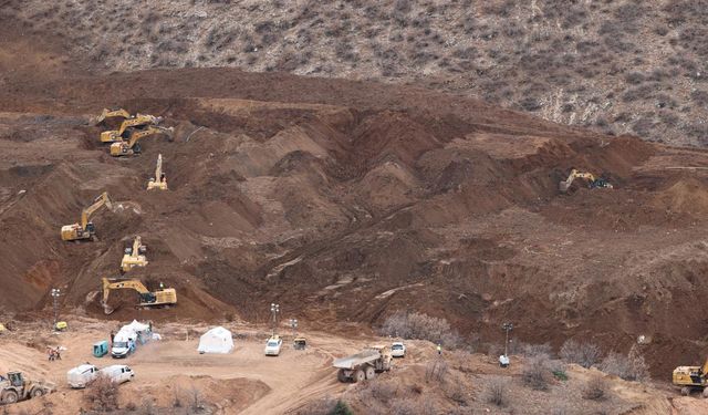 İliç'te maden ocağındaki heyelanda toprak altında kalan 1 işçinin daha naaşına ulaşıldı