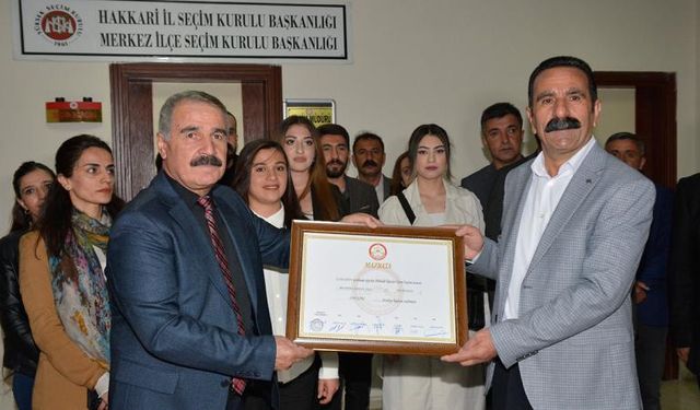 Hakkari Belediyesi'ne Soruşturma: Başkan Akış, Gözaltına Alındı