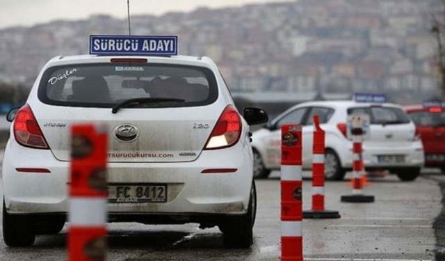 Ehliyet Sınavları İçin Yeni Düzenlemeler Resmi Gazete'de! Sınav Süresi Artıyor, Güzergahlar Değişiyor