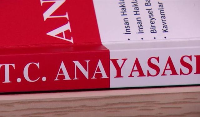 Meclis'te Yeni Anayasa Çalışmaları Tatilde de Devam Edecek