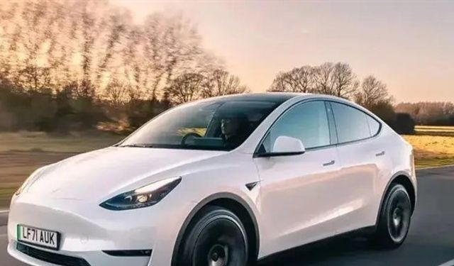 Tesla, 1,8 Milyonun Üzerinde Araçını Geri Çağıracak