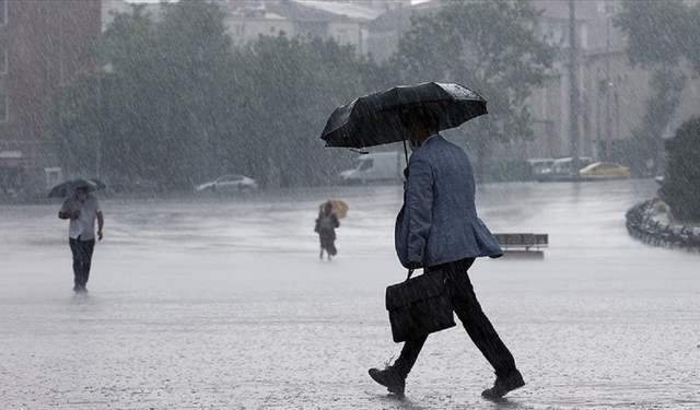 Meteoroloji'den o illere kritik uyarı: Gök gürültülü sağanak ve fırtına geliyor