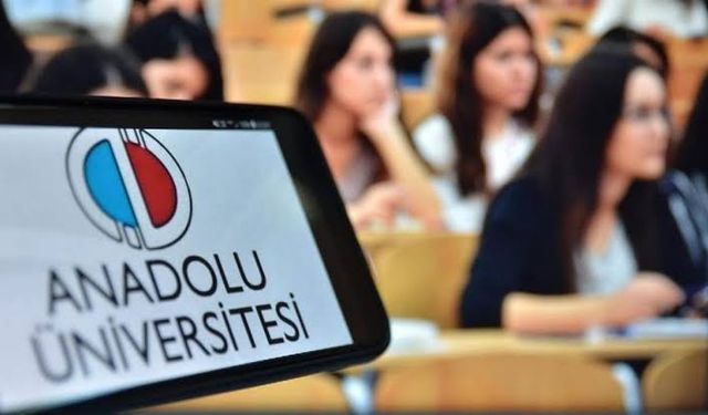 AÖF Kayıt Ücretlerine Şok Zam: Öğrenciler Yüksek Maliyetlerle Karşı Karşıya