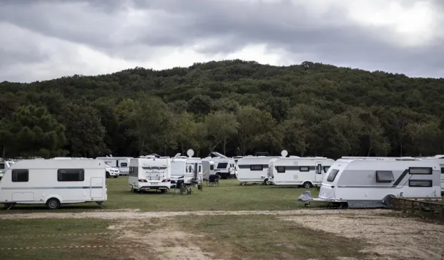 O ilçelerde karavanlara park yasağı getirildi