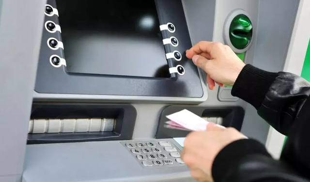 ATM'lerde banknot sıkıntısı büyüyor: 2025'te sadece 200 TL olacak