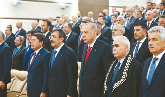 Cumhurbaşkanı Erdoğan’dan İl Başkanlarına Kritik Talimat: Bürokratik Vesayete İzin Vermeyin