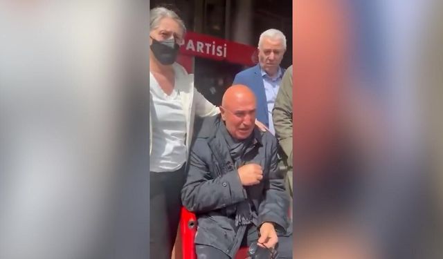 Mahmut Tanal CHP Genel Merkezi önünde hüngür hüngür ağladı