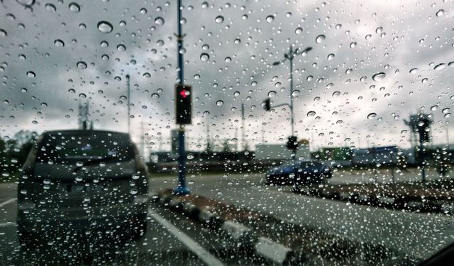 Meteorolojiden yarın için yağış uyarısı! 12 Ağustos Çarşamba Meteoroloji Haritalı Hava Tahmini