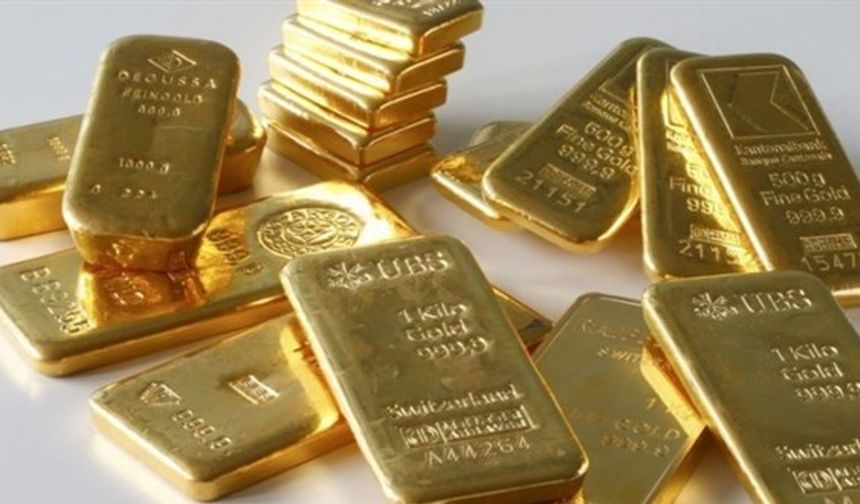 Altın düşüşte, gram fiyatı 896 lira seviyesinden işlem görüyor