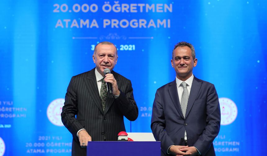 Cumhurbaşkanı ve Milli Eğitim Bakanı’ndan atama bekleyen öğretmenlere cevap…