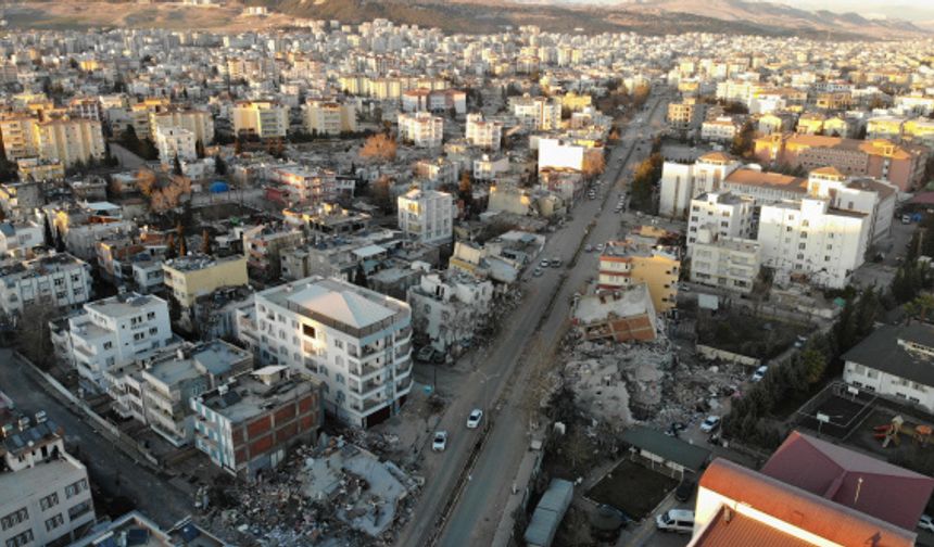 Depremin yıkımı Adıyaman'da fotoğraflarla göz önüne serildi