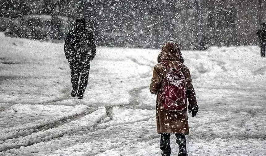 İstanbul için çarpıcı kar yağışı uyarısı! Sömestr tatili uzayacak mı? Kar tatili olur mu?