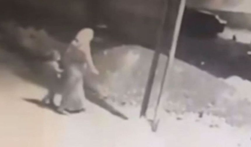 Kızını kendi elleriyle boğan annenin kan donduran ifadesi ortaya çıktı…