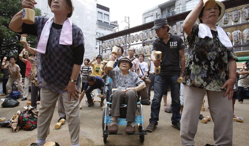 Uzun yaşayan insanların fazla olduğu Japonya'da, bir beslenme uzmanı asla tüketmediği 6 yiyeceği açıkladı