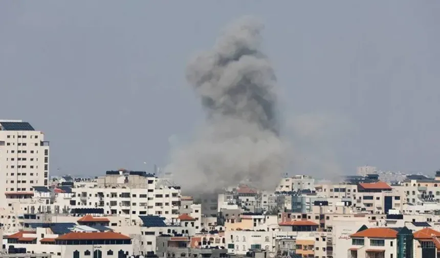 İsrail, abluka altındaki Gazze'ye hava saldırısı düzenledi. Ölü ve yaralılar var