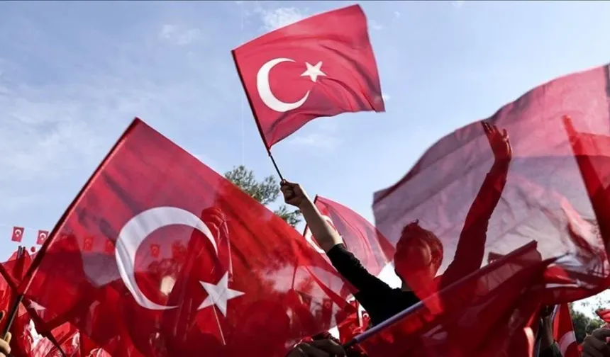 Cumhuriyet'in 100. yılı tüm Türkiye'de kutlanıyor! İşte 29 Ekim için planlanan etkinlikler ve ücretsiz konserler