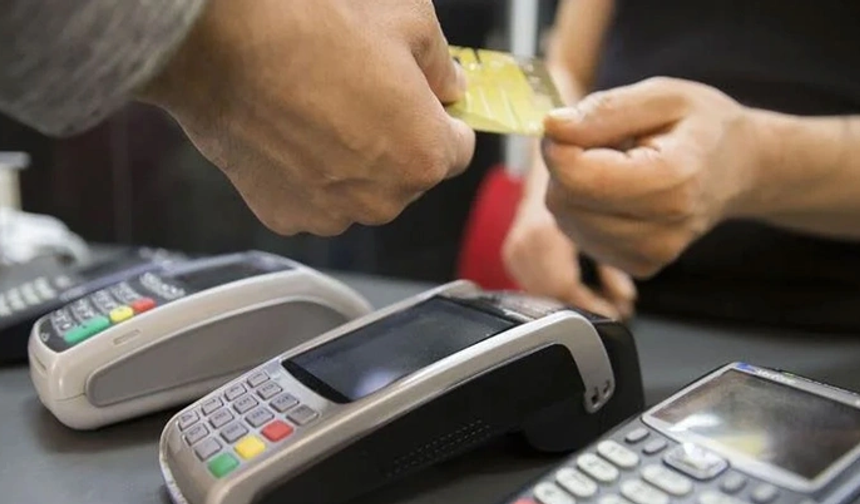 Kredi kart sahiplerine uyarı geldi: Faiz oranları ve taksit sayısında değişiklik olacak mı?