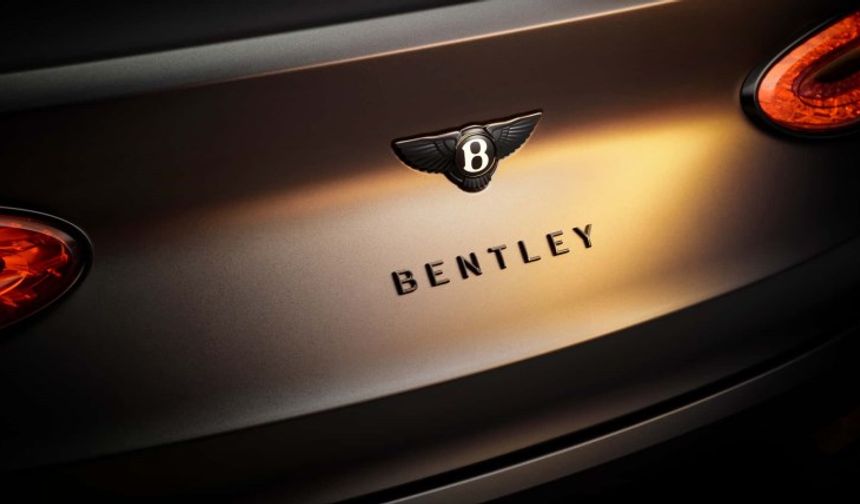 Bentley Yıllar sonra Bentayga Black Edition İle Sahneye Çıkıyor..