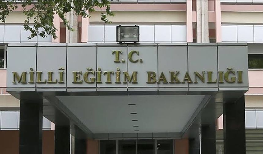 CHP’den Mülakat Tepkisi! Milli Eğitim Bakanlığı Önünde Oturma Eylemi Yapılacak