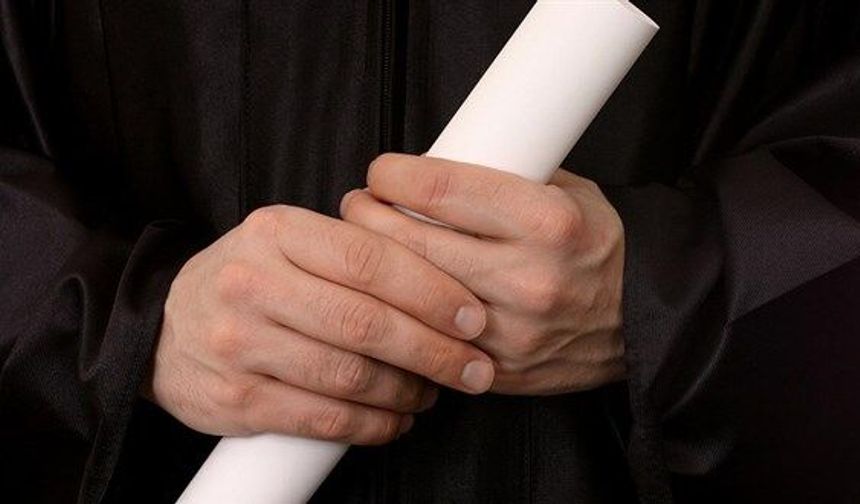 Diplomalı işsiz sayısı artıyor: İşte mezunlarının iş bulmakta en çok zorlandığı bölümler