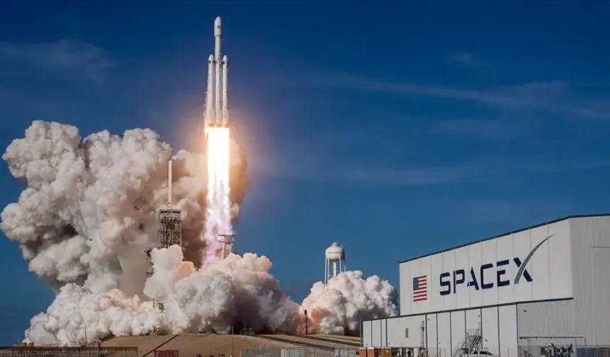 Elon Musk, Ay’da şehir kuruyor! Proje için tarih verdi