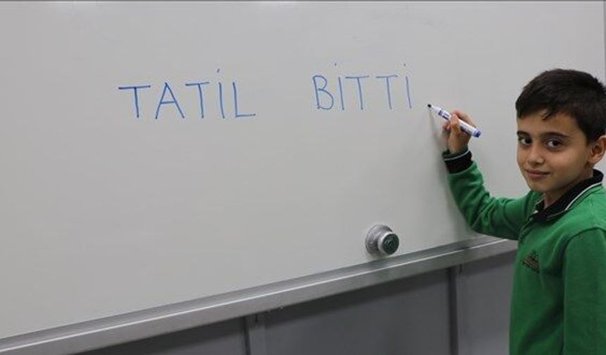 Ara Tatil Uygulaması İlk Önce Fiilen Sonra Resmen Kalkıyor