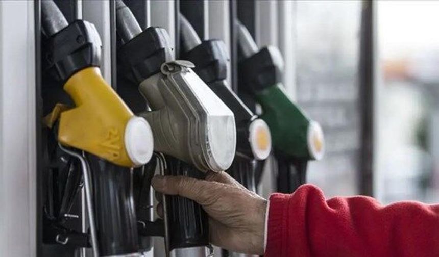Benzine yeni zam geliyor: 1,56 TL artacak