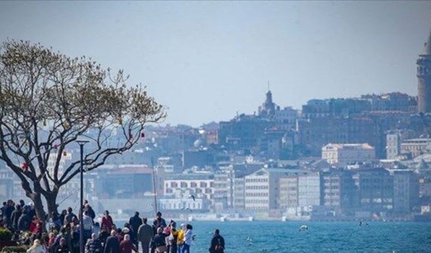 Bayramda hava değişiyor: Sıcaklık artacak, perşembe sağanak geri dönüyor