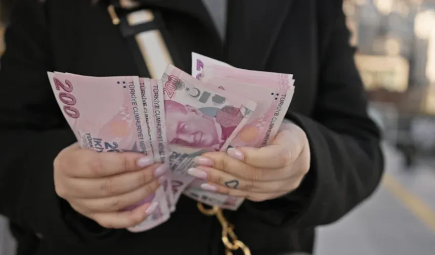 Temmuzda Kim, Ne Kadar Zam Alacak? Emekli ve Memur Maaşlarında Yeni Senaryolar