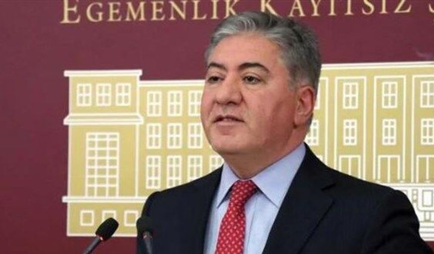 CHP'de bu hafta grup toplantısı yapılmayacak: Olağanüstü kurultay için imzalar teslim edilecek