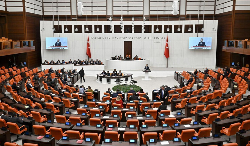 Yeni yargı paketiyle duruşma araları 3 aydan fazla olamayacak
