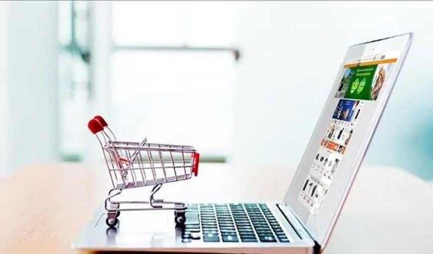 1 Ağustos'ta E-Ticarette Yeni Dönem: İndirim, Reklam ve Yapay Zekâ Kuralları Değişiyor