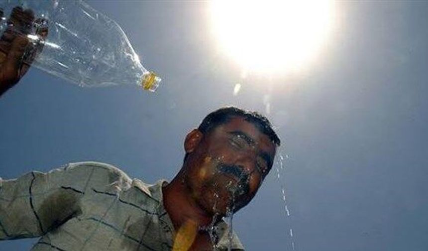 Sağlık Bakanlığı’ndan yaz sıcakları uyarısı: Susamayı beklemeden su için