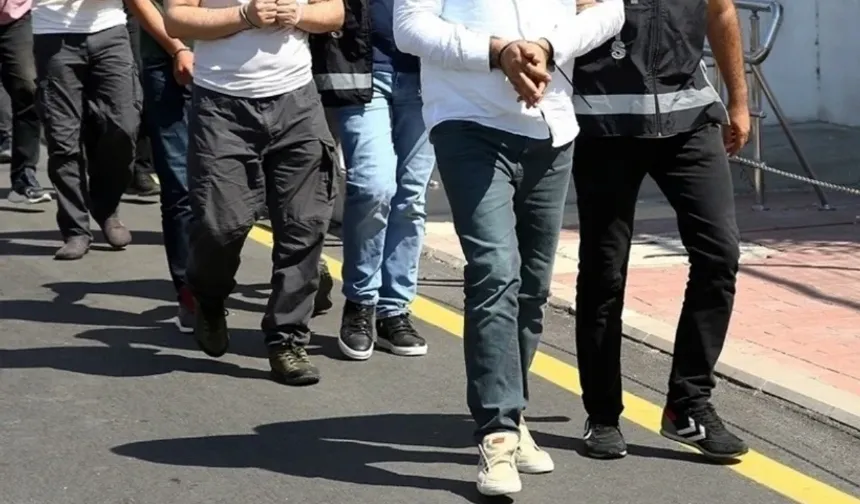 İzmir Merkezli 5 İlde Sigorta Dolandırıcılığı Operasyonu: 48 Şüpheli Gözaltında
