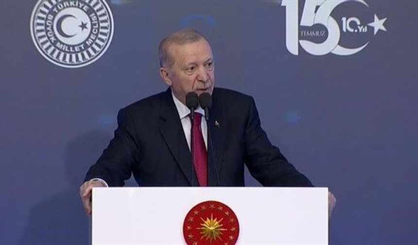 Erdoğan: "Gazi Meclis, 15 Temmuz ihanetinde emperyalizmin maşalarına geçit vermedi"