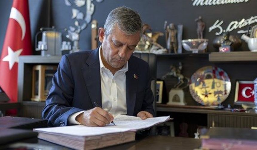 İşte Yeni Parti'ye katılan 91 milletvekili ve CHP'de kalan 44 milletvekili